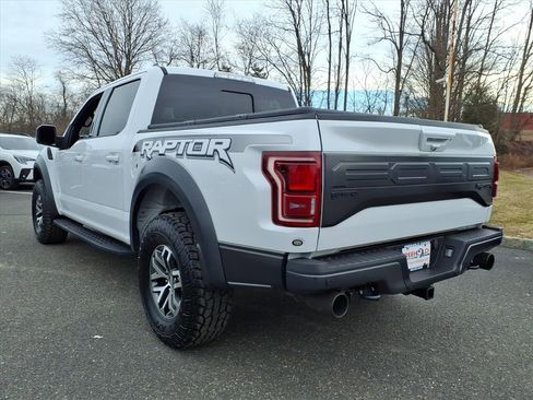 Used 2018 Ford F150 Raptor w/ Equipment Group 802A Luxury image 4