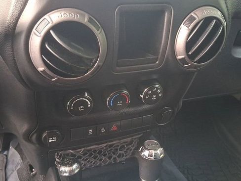 Used 2016 Jeep Wrangler Unlimited Sport AWD/4WD image 15