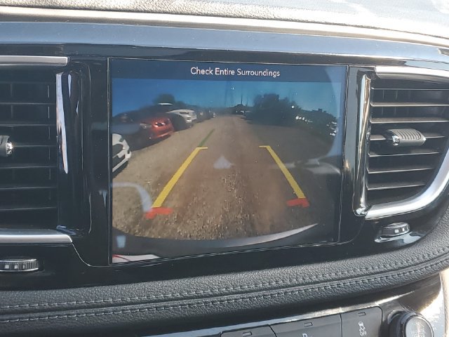 Used 2019 Chrysler Pacifica Limited FWD image 26