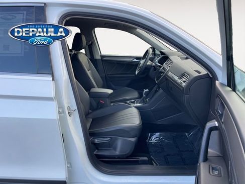 Used 2023 Volkswagen Tiguan SE w/ Panoramic Sunroof Package image 19