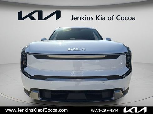 New 2026 Kia EV9 Wind AWD/4WD image 12