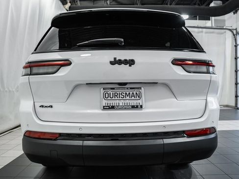 New 2025 Jeep Grand Cherokee L Altitude image 5