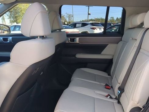 New 2025 Hyundai Santa Fe SEL image 12