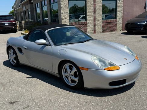 Used 1999 Porsche Boxster RWD image 3