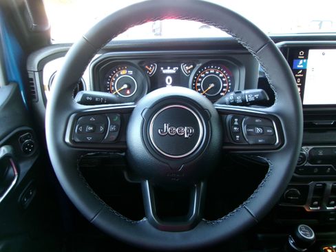 New 2026 Jeep Wrangler Sport AWD/4WD image 9