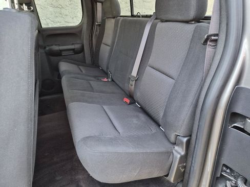 Used 2013 Chevrolet Silverado 2500 LT w/ Z71 Appearance Package AWD/4WD image 19