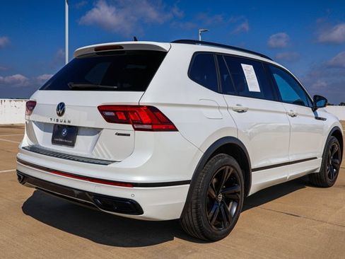 Used 2024 Volkswagen Tiguan SE R-Line AWD/4WD image 5
