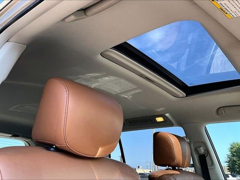 Used 2018 INFINITI QX80 4WD w/ Deluxe Technology Package image 22