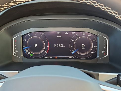 Certified 2023 Volkswagen Atlas SE w/ Panoramic Sunroof Package image 19