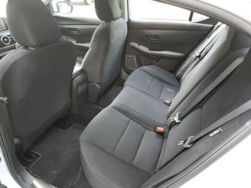 Used 2024 Nissan Sentra S FWD image 8