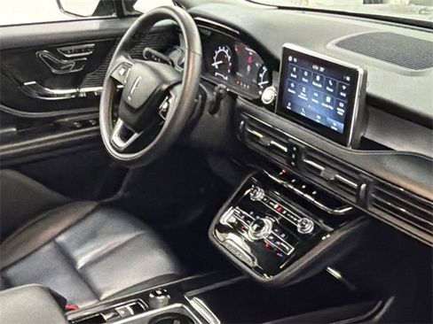Used 2022 Lincoln Corsair FWD image 10