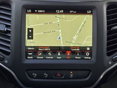 Certified 2023 Jeep Cherokee Altitude Lux image 18