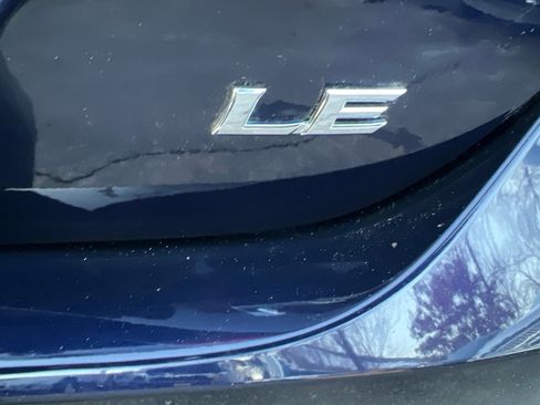 Used 2022 Toyota Camry LE image 35