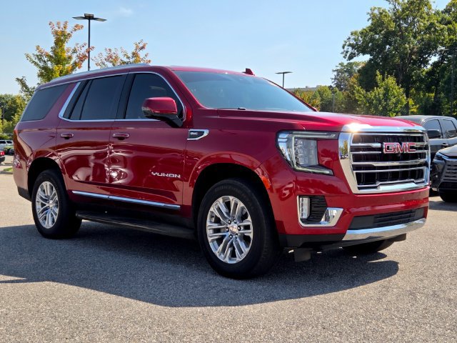Used 2024 GMC Yukon SLT w/ SLT Premium Package RWD image 7