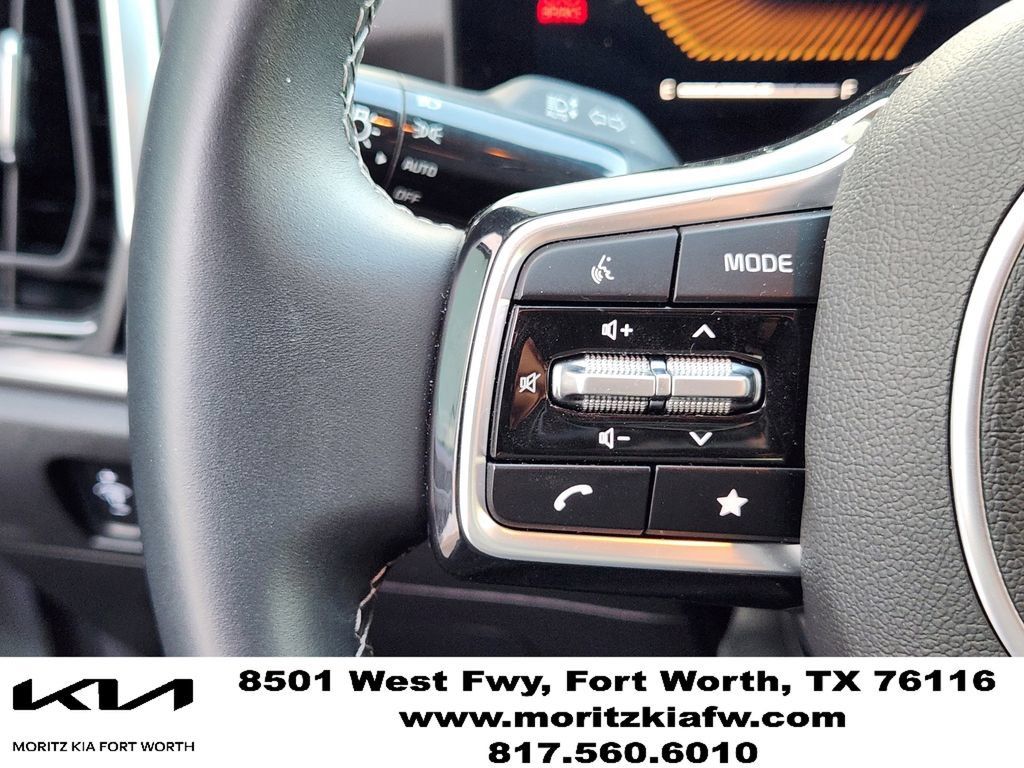 Certified 2025 Kia Sorento S AWD/4WD image 29