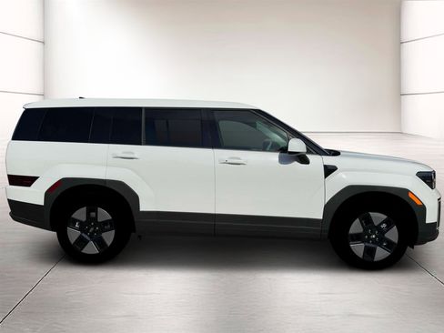 New 2026 Hyundai Santa Fe SE FWD image 9