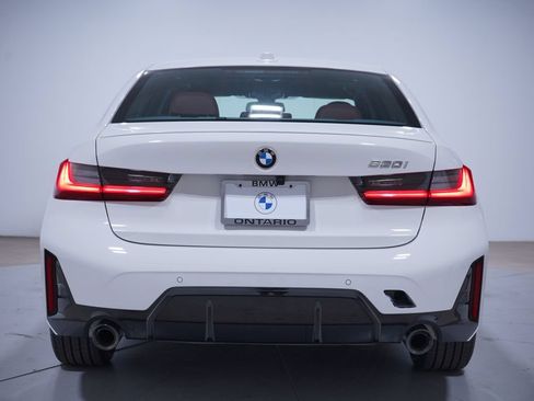 Used 2026 BMW 330i Sedan w/ M Sport Package RWD image 5