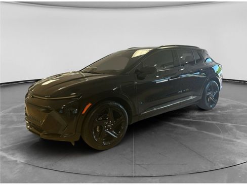 Used 2025 Chevrolet Equinox EV RS FWD image 1