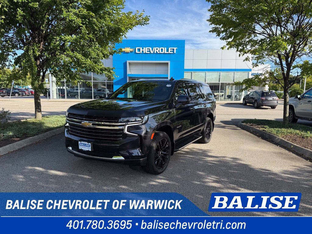 Used 2024 Chevrolet Tahoe LT w/ Luxury Package AWD/4WD image 1