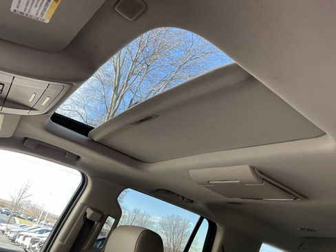 Used 2019 Chevrolet Tahoe LT image 18