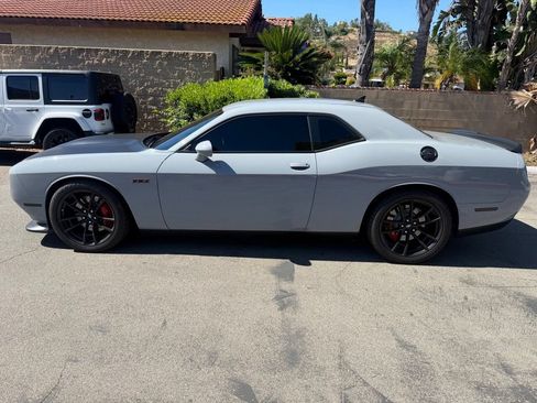 Used 2021 Dodge Challenger R/T Scat Pack w/ T/A Package RWD image 10