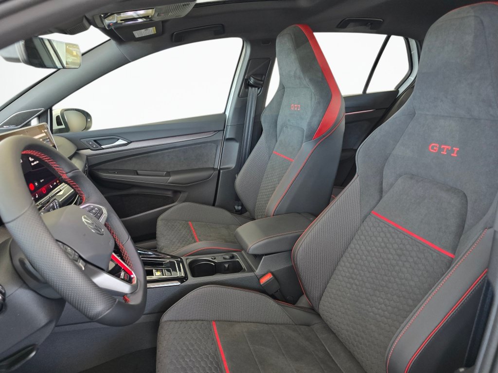 New 2026 Volkswagen GTI SE FWD image 18