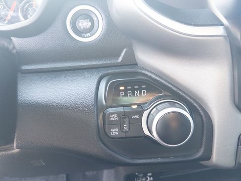 Used 2024 RAM 2500 Big Horn image 25