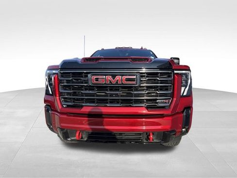Used 2025 GMC Sierra 2500 AT4 w/ AT4 Premium Plus Package AWD/4WD image 2