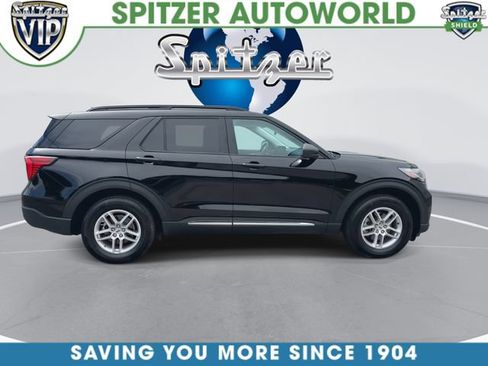 Used 2025 Ford Explorer Active AWD/4WD image 10