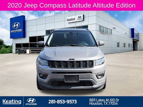 Used 2020 Jeep Compass Latitude image 2