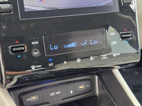 Certified 2023 Hyundai Tucson SEL w/ Convenience Package FWD image 32