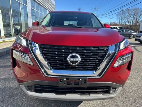 Used 2023 Nissan Rogue SV image 2