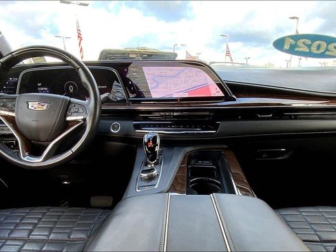 Used 2021 Cadillac Escalade ESV Sport Platinum w/ Heavy-Duty Trailer Package AWD/4WD image 16