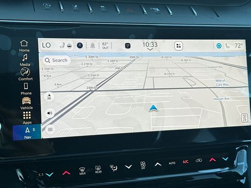 New 2026 Jeep Grand Cherokee Altitude image 16