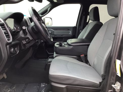 Used 2022 RAM 2500 Big Horn w/ Level C Equiment Group AWD/4WD image 10