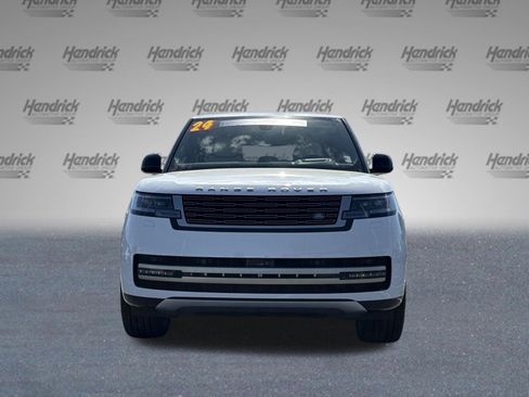Used 2024 Land Rover Range Rover SE AWD/4WD image 3