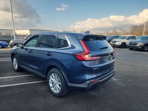 Used 2024 Honda CR-V EX image 4