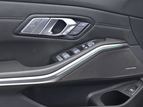 Used 2025 BMW M3 Competition w/ Executive Package image 26