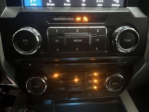 Used 2017 Ford F150 Lariat AWD/4WD image 16