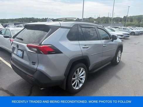 Used 2021 Toyota RAV4 XLE w/ Convenience Package AWD/4WD image 2