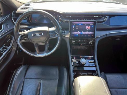 Used 2022 Jeep Grand Cherokee Overland w/ Luxury Tech Group IV image 12