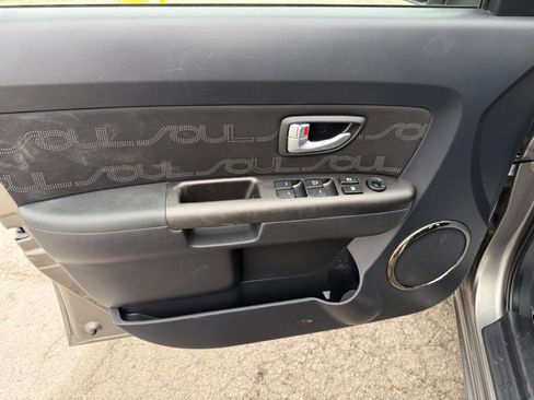 Used 2013 Kia Soul + image 13