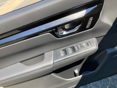 Certified 2025 Honda CR-V EX-L image 32