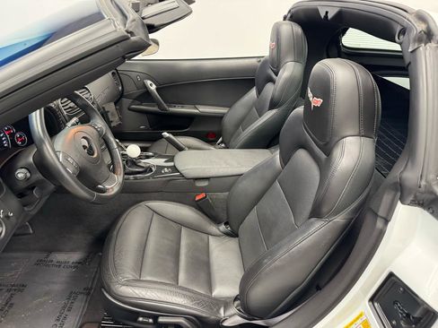 Used 2013 Chevrolet Corvette Grand Sport w/ 3LT Preferred Equipment Group RWD image 17