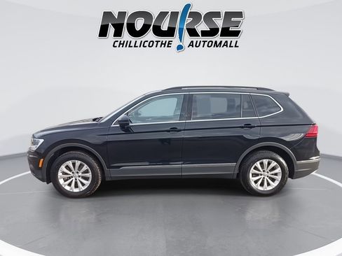 Used 2018 Volkswagen Tiguan SE w/ Panoramic Sunroof Package image 5
