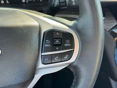 Used 2022 Ford Explorer Limited w/ Limited Technology Package image 35