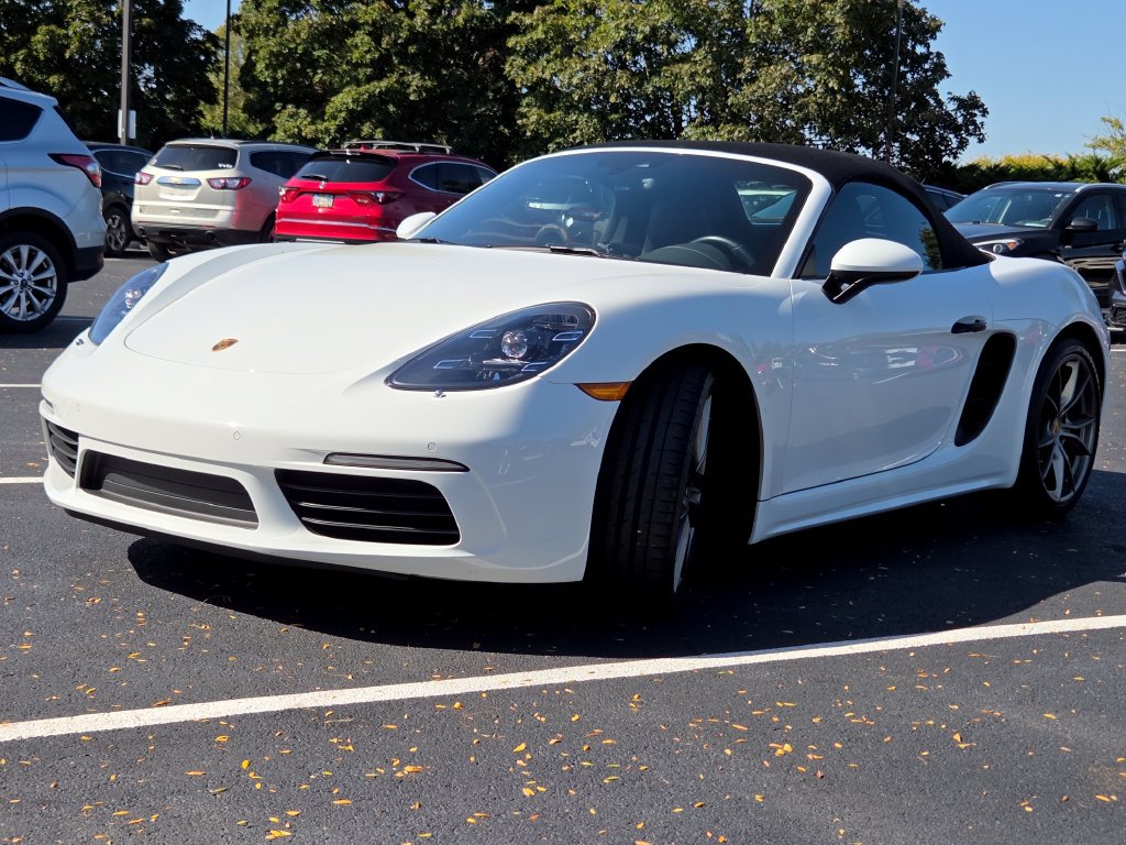 Used 2019 Porsche 718 Boxster RWD image 25