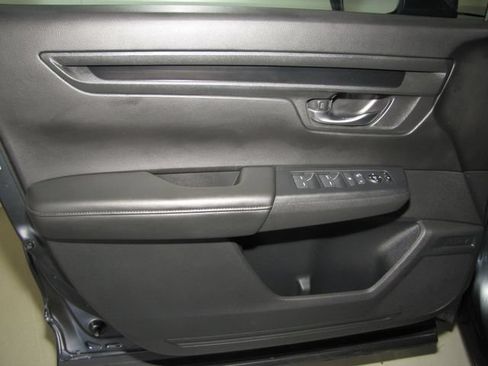 Certified 2025 Honda CR-V LX image 9