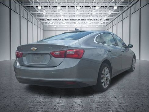 Used 2024 Chevrolet Malibu LT FWD image 5