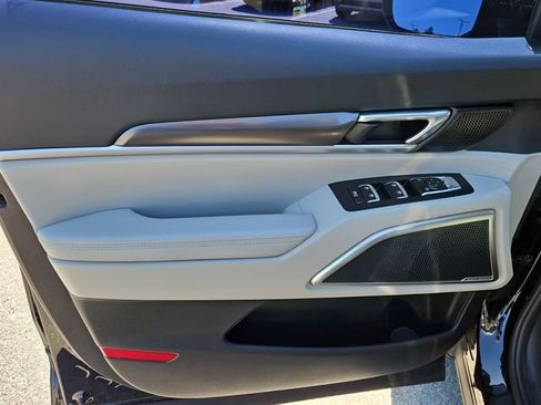 Certified 2024 Kia Telluride S FWD image 17